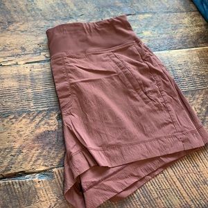 Athleta Trekkie North Short - Size 14